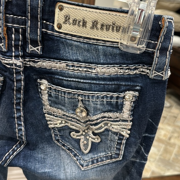 Rock Revival Ruella Easy Capri - Picture 2 of 3